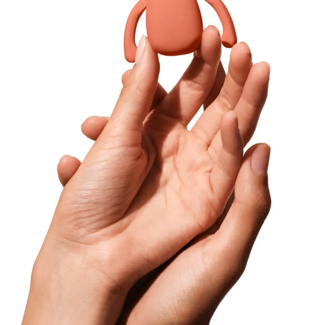 Dame Eva Hands-Free Silicone Clitoral Vibrator - Papaya