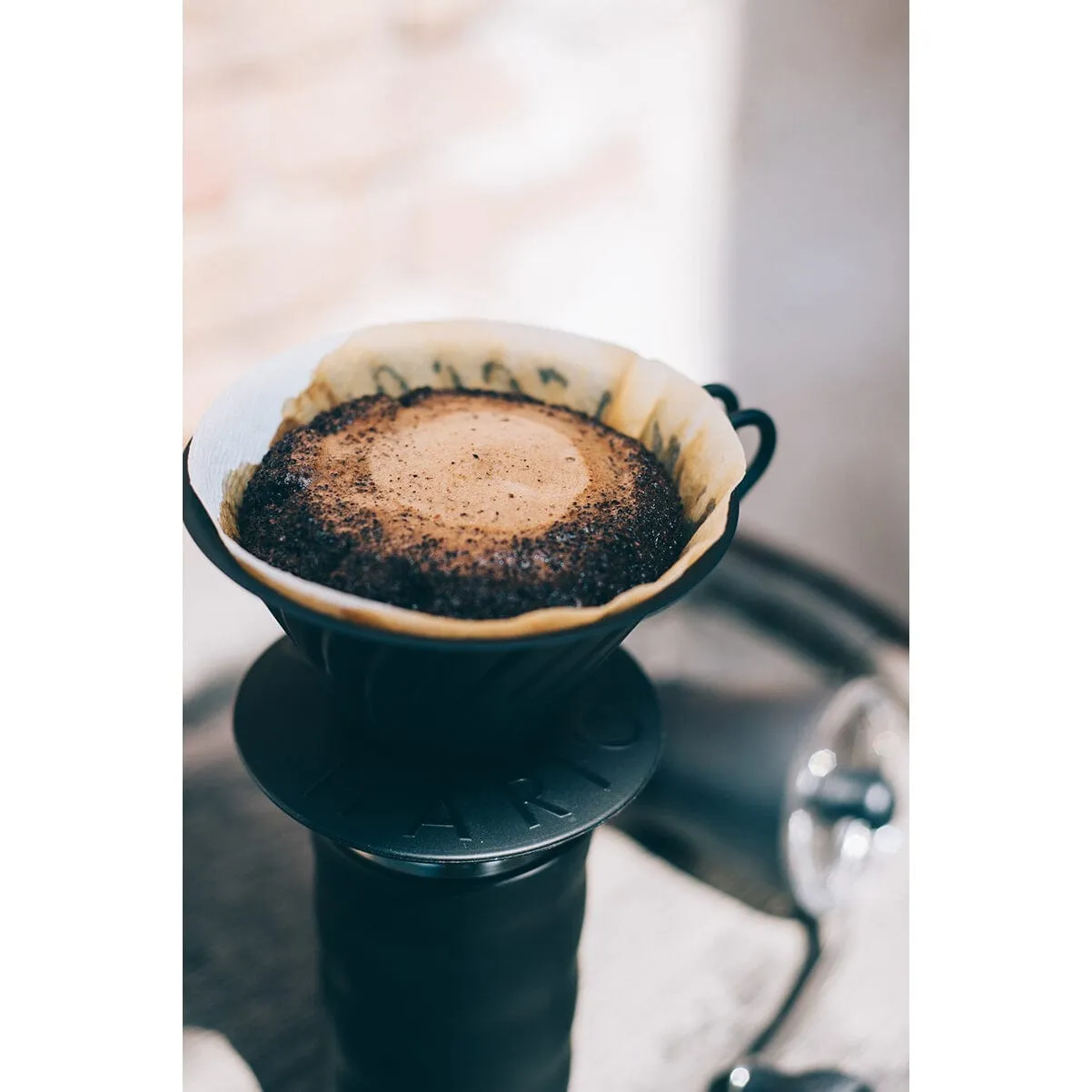 Hario -  V60 Metal Dripper for 1 to 4 Cups (Matt Black)