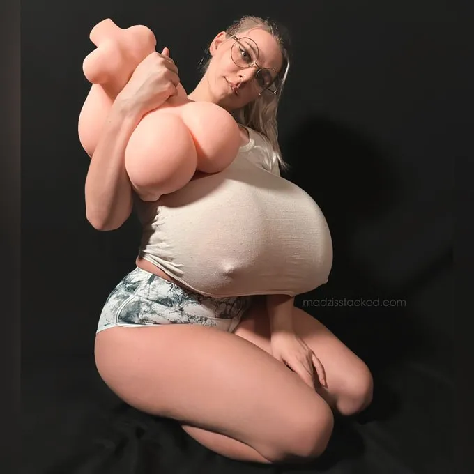 Madz: Fantasy Sex Doll Torso Big Tits Milf BBW Pussy