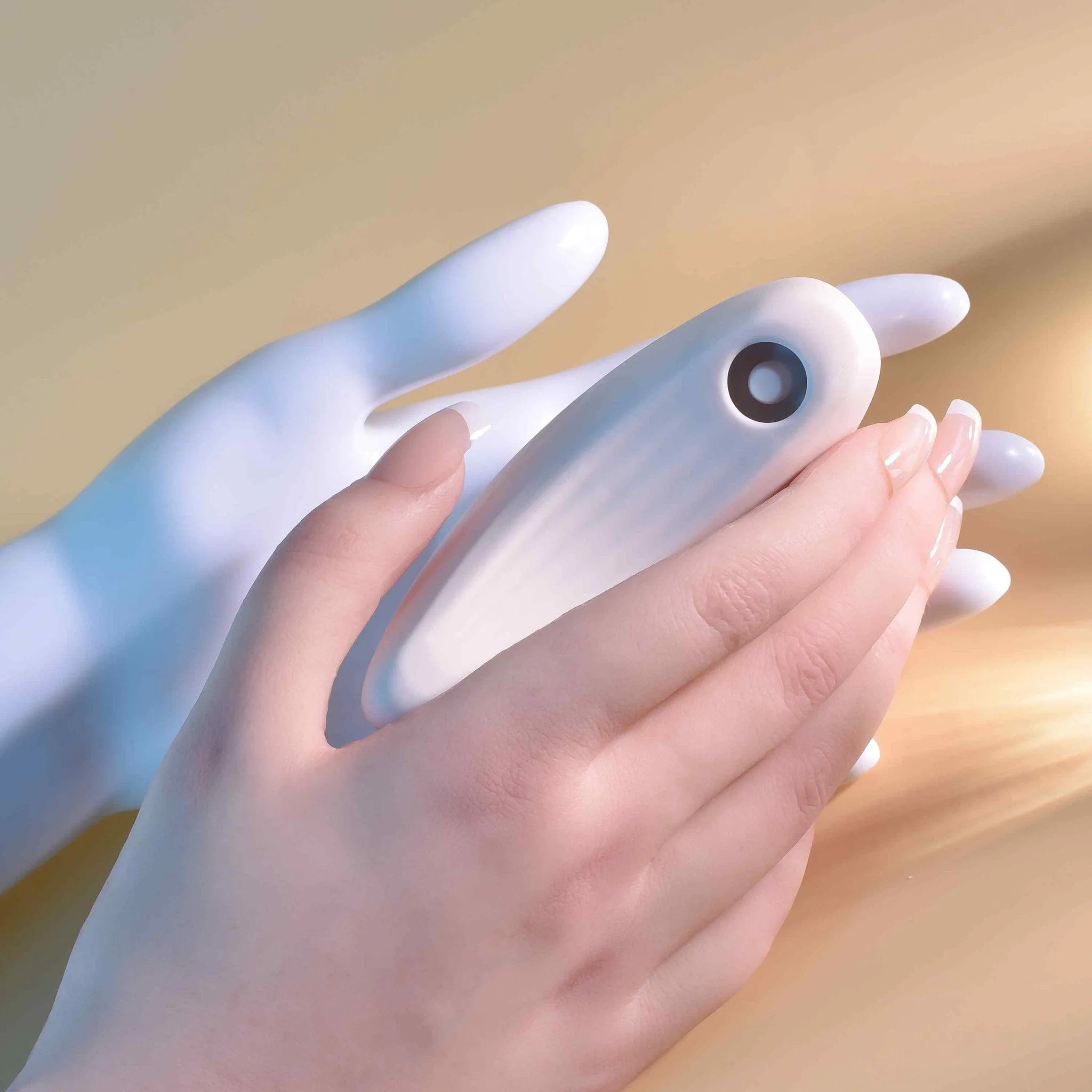 Playboy Tapping Palm Vibrator